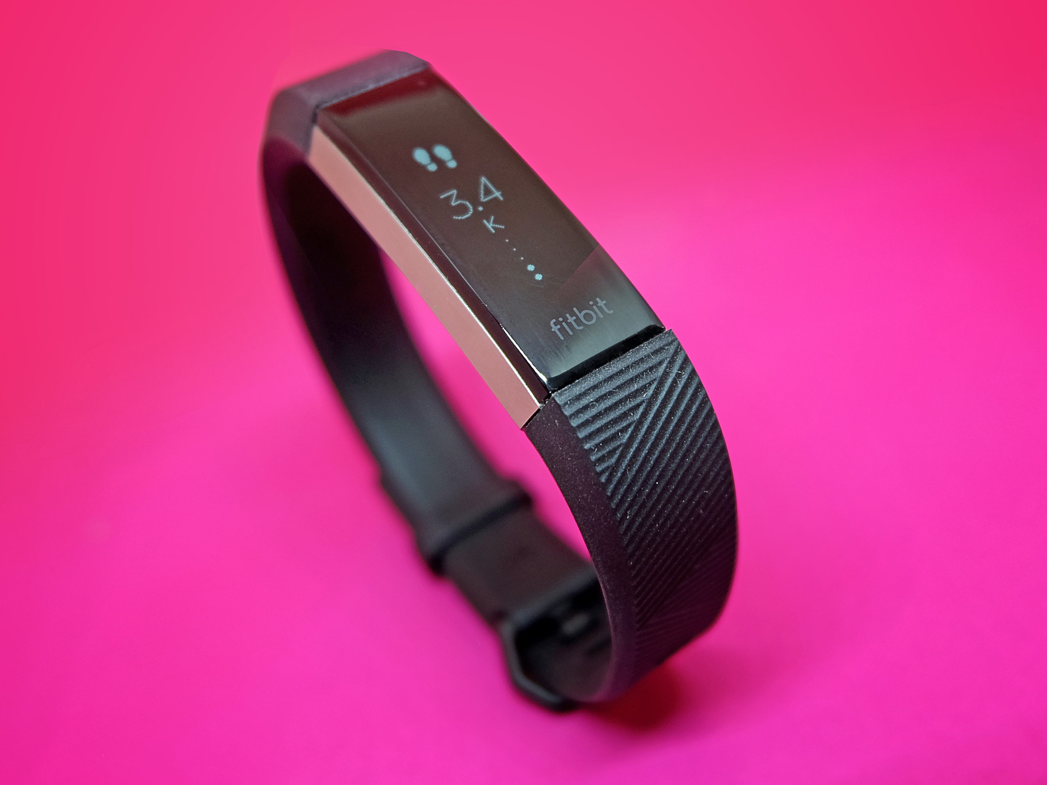 Skelne efter det sværd Fitbit Alta HR review | Stuff