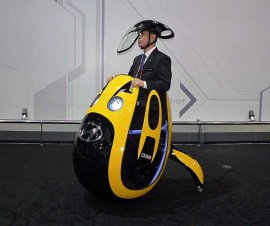 Go to work on an egg with the Hyundai E4U