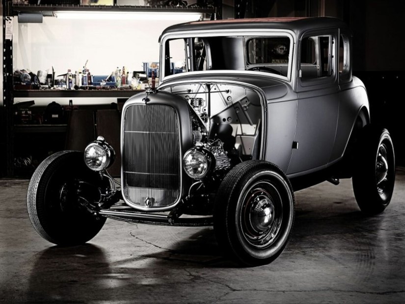 Fully Charged: Call of Duty: Ghosts gets a famous new character and Ford brings back the hot rod