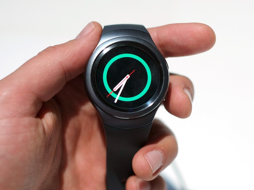 Samsung Gear S2 price undercuts the Apple Watch