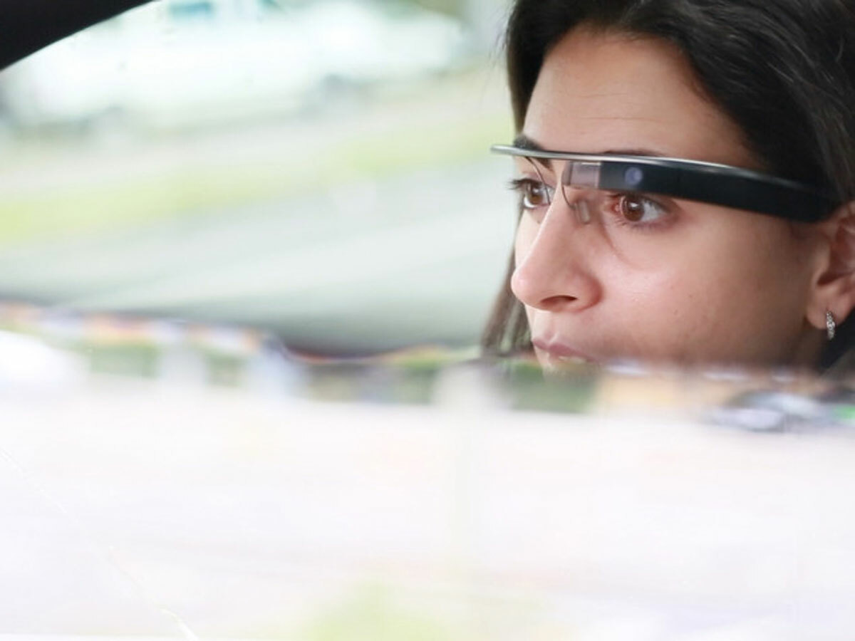 Google Glass in car