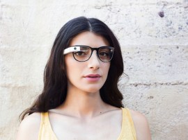 Google Glass will return soon… with a rugged, foldable business edition?