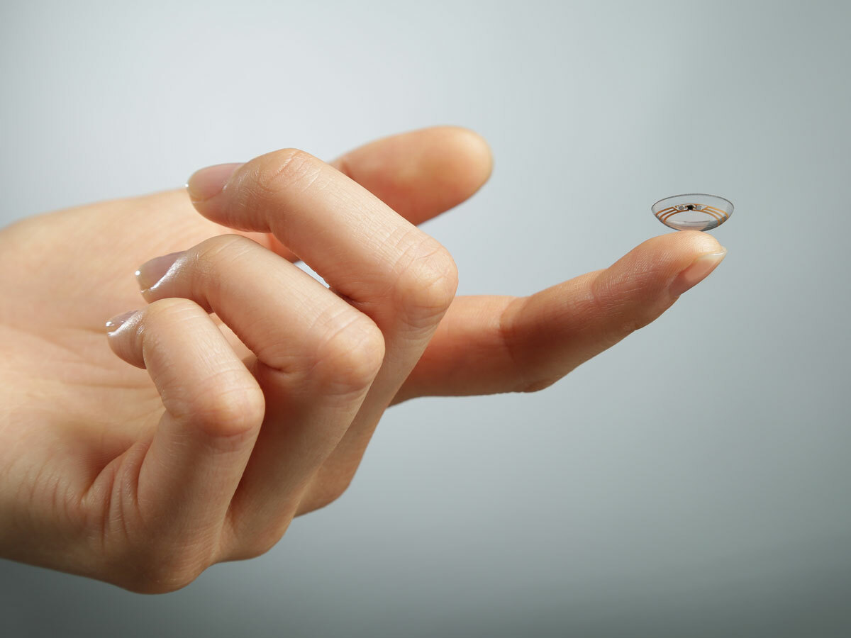 Google’s smart contact lenses get one step closer to a reality