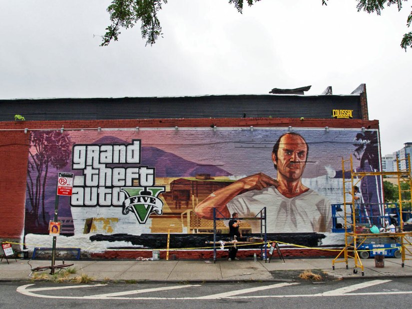 Rockstar stokes GTA V excitement with giant hand-painted mural