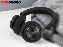 B&O’s upgraded flagship headphones pack a bigger battery and voice assistant tech