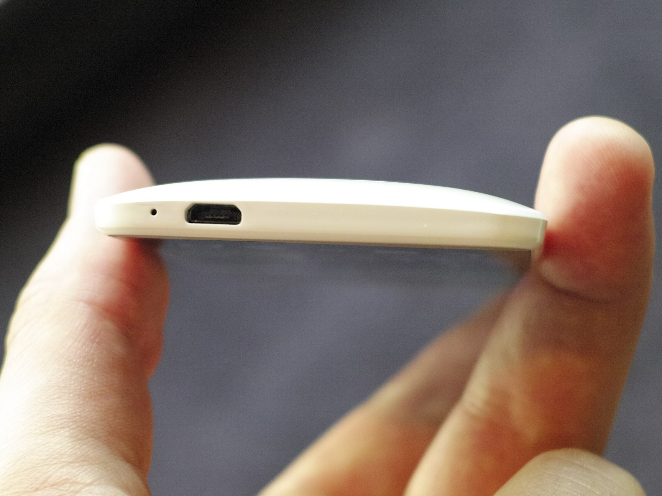 Connectivity: yes to 4G, no to NFC