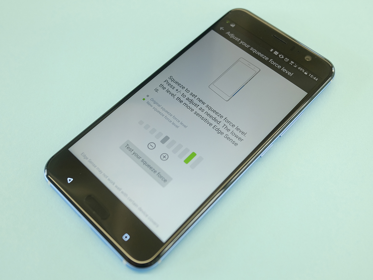 HTC U11 EDGE SENSE: SQUEEZE TO PLEASE