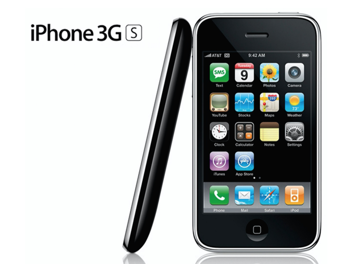 31) iPhone 3GS (2009)