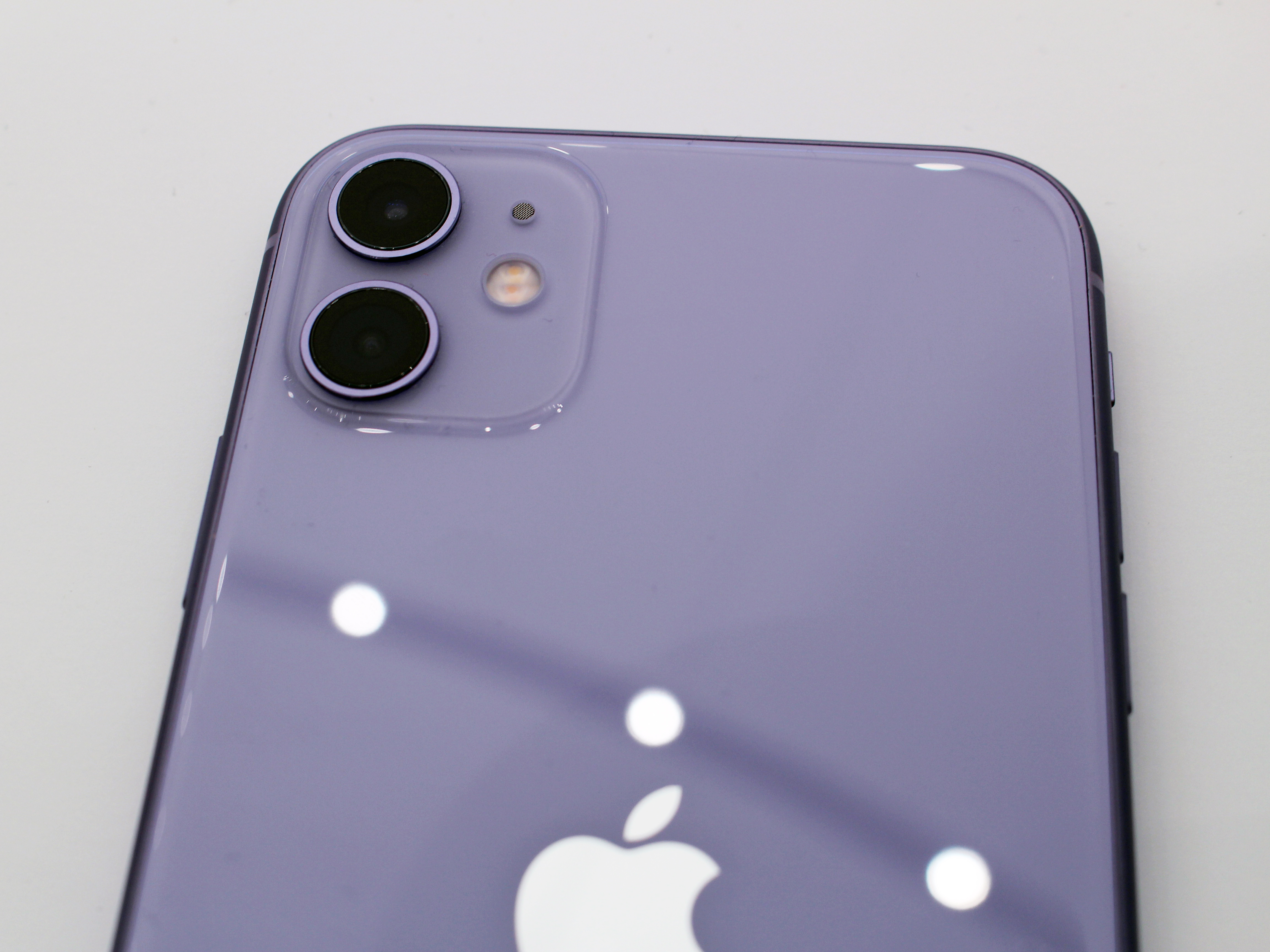 Купить айфон 11 про оригинал. Iphone 11 спереди.