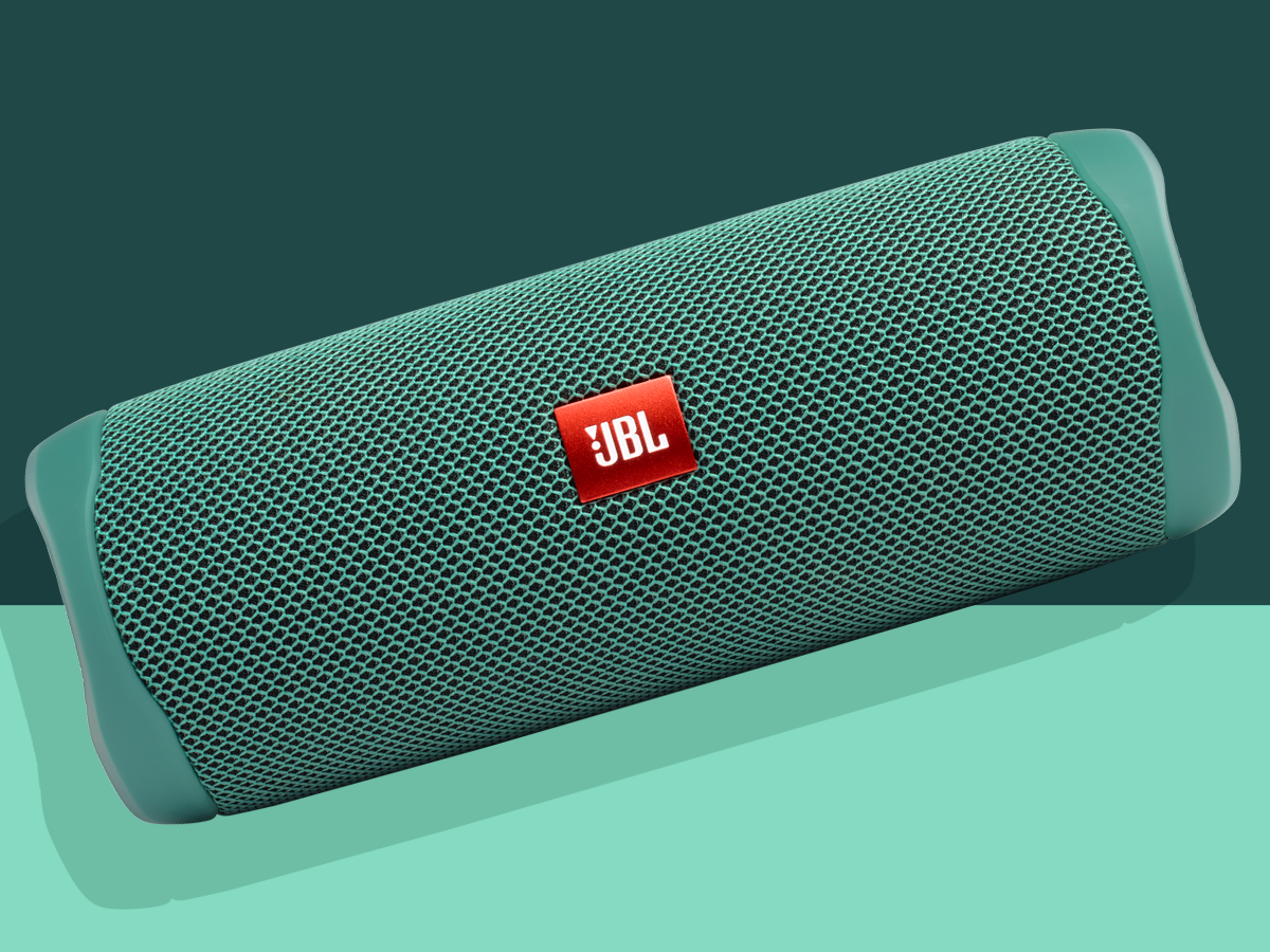 JBL Flip 5 (£104)