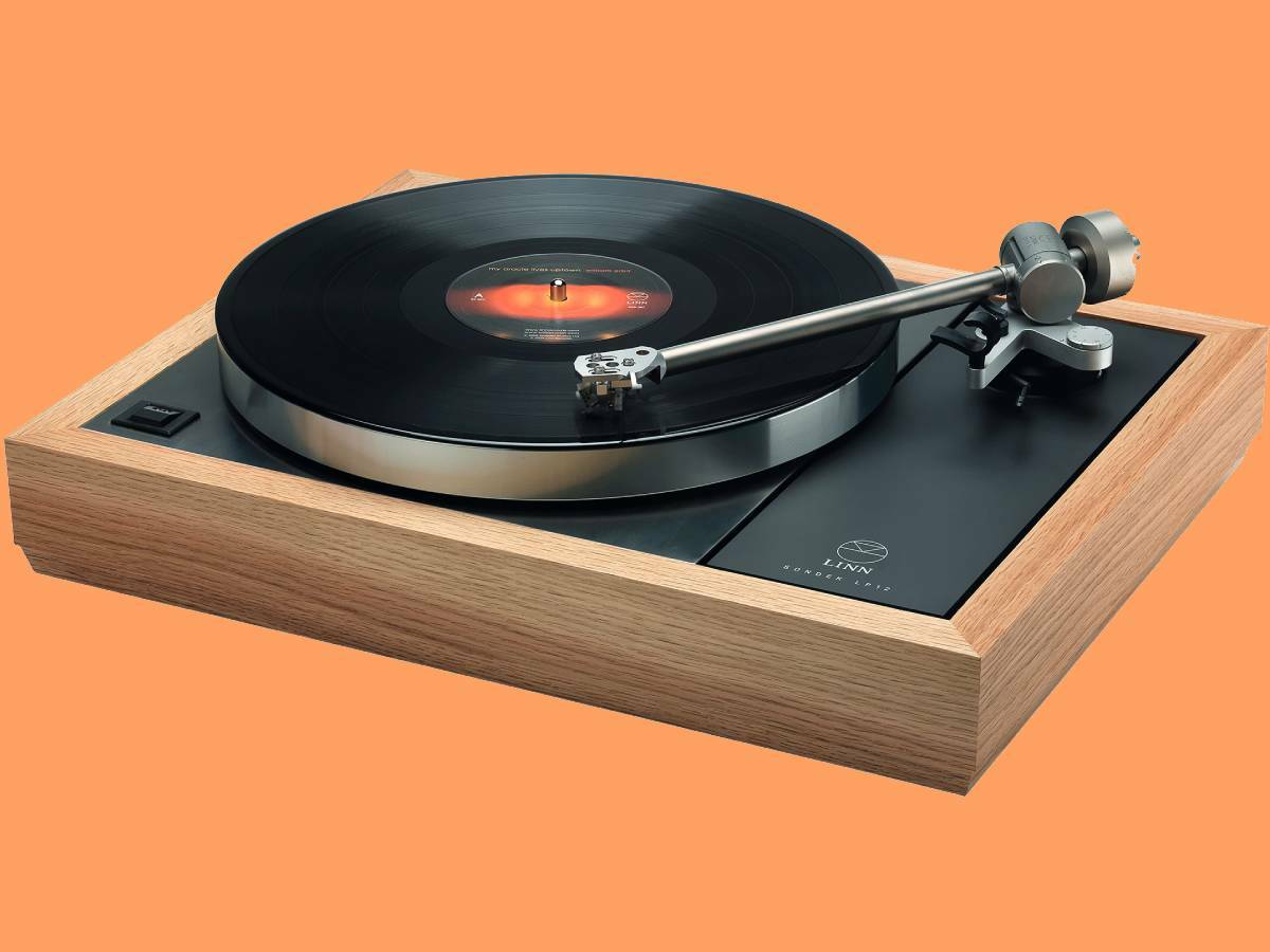 Linn LP12 (£2930)