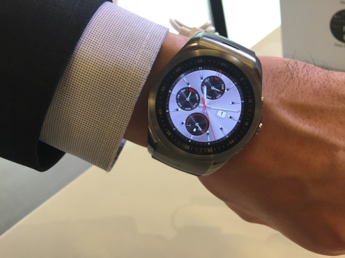 MWC 2015: LG Watch Urbane series hands-on review