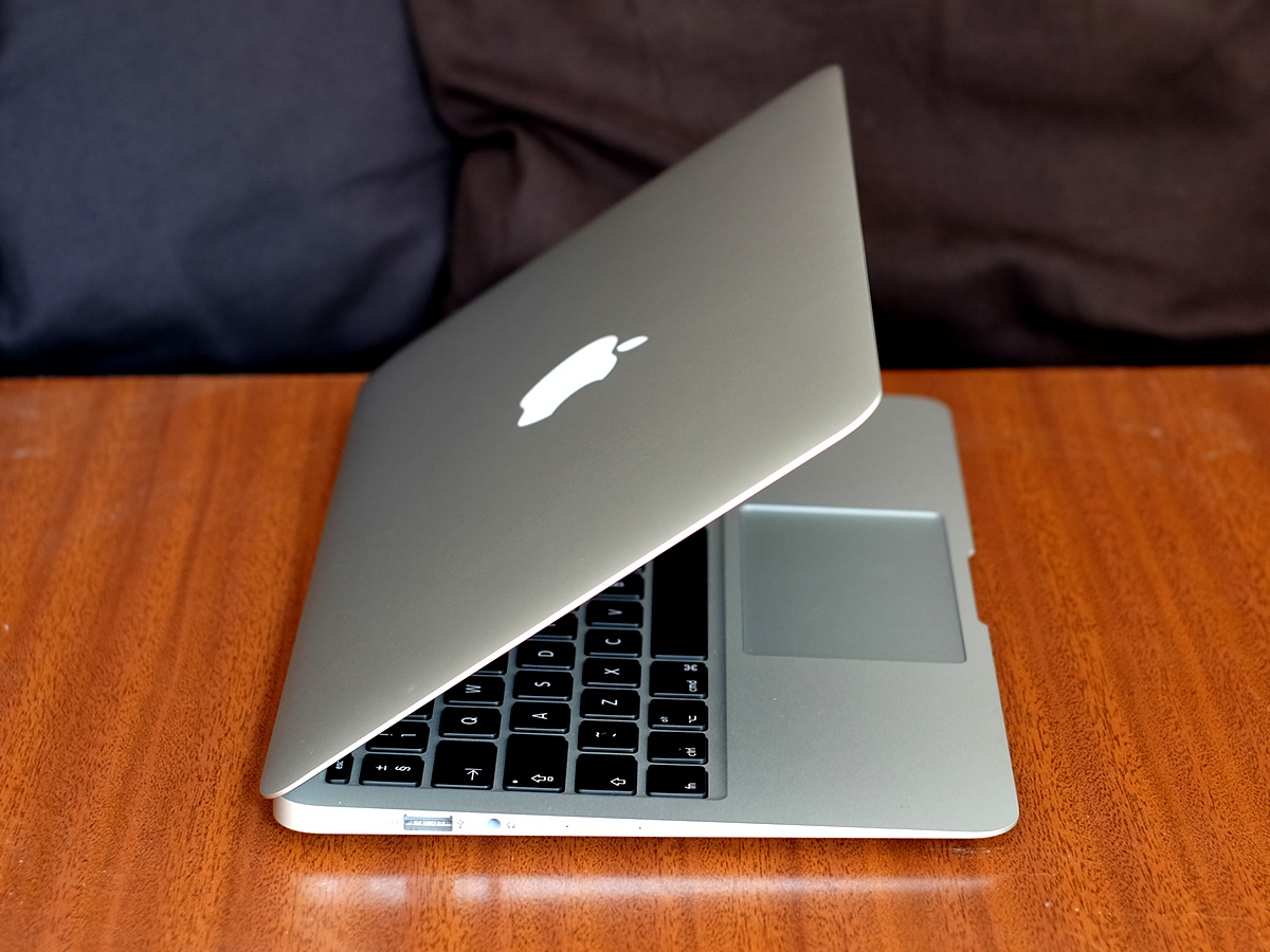 Apple Mac Book Air 11inch, Early 2015