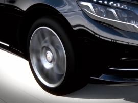 Clever camera tech makes new Mercedes S-Class glide like a magic carpet