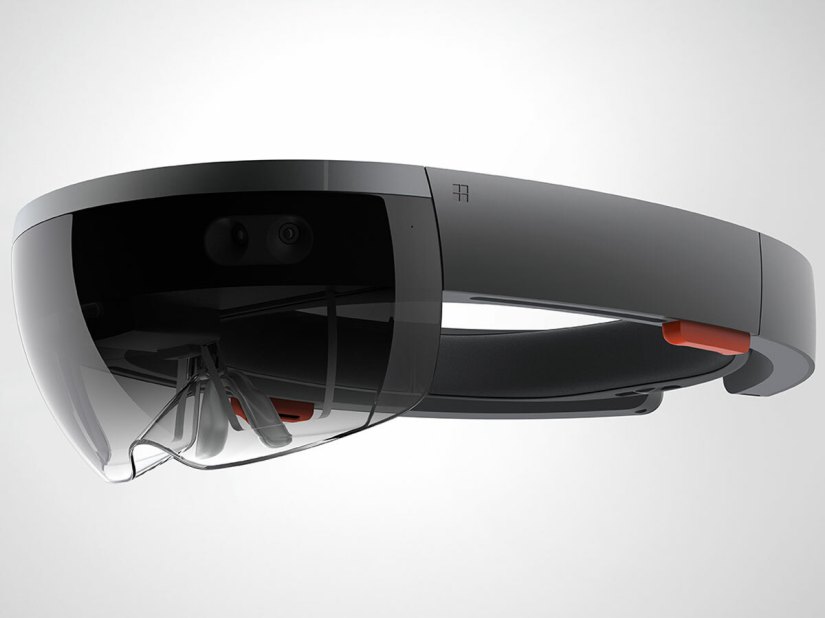 Microsoft’s HoloLens headset only lasts a few hours on a full charge
