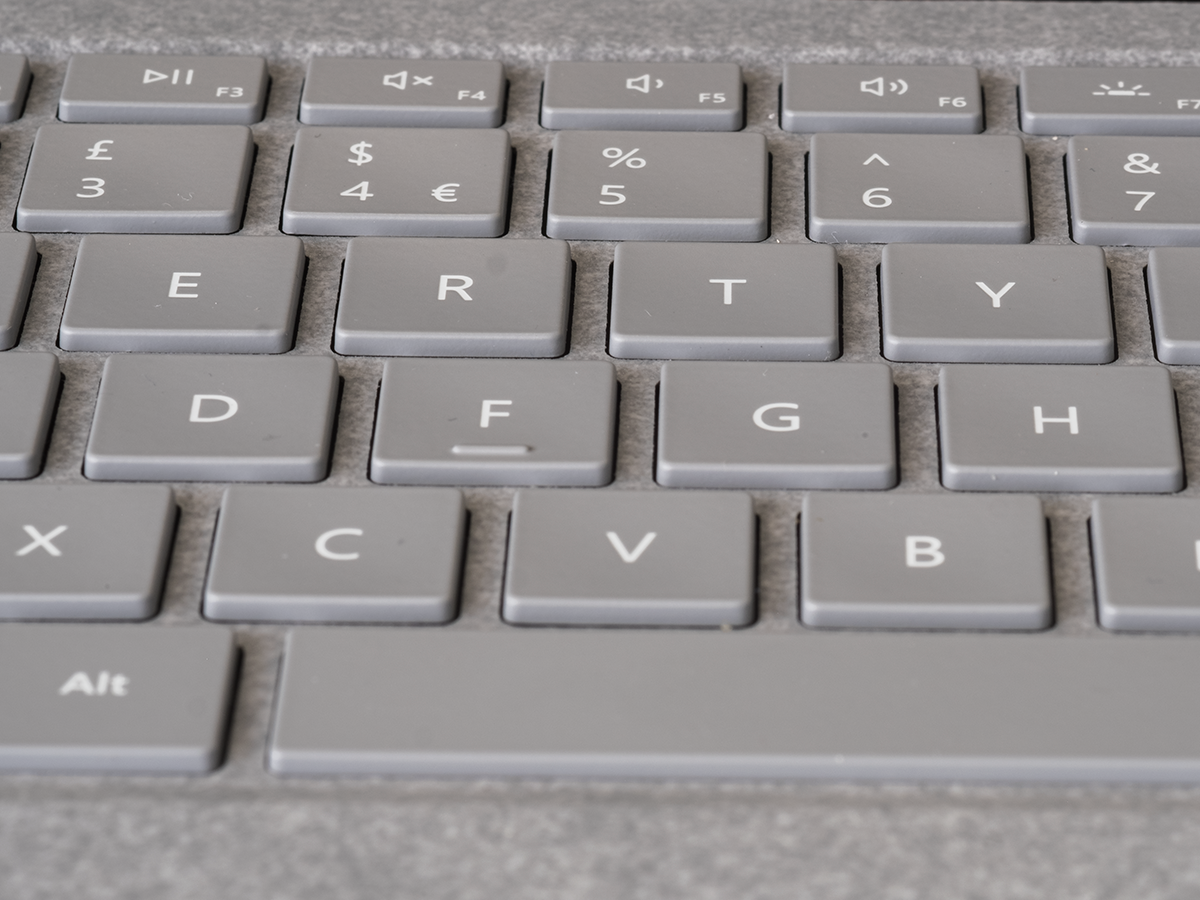 Microsoft Surface Laptop: Keyboard & Trackpad