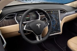 Android on the road: Tesla is set to allow dashboard apps