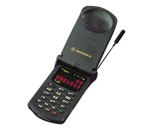 Motorola StarTAC (1996)