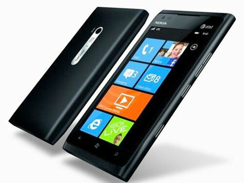 MWC 2012 – Nokia Lumia 900 is coming to the UK