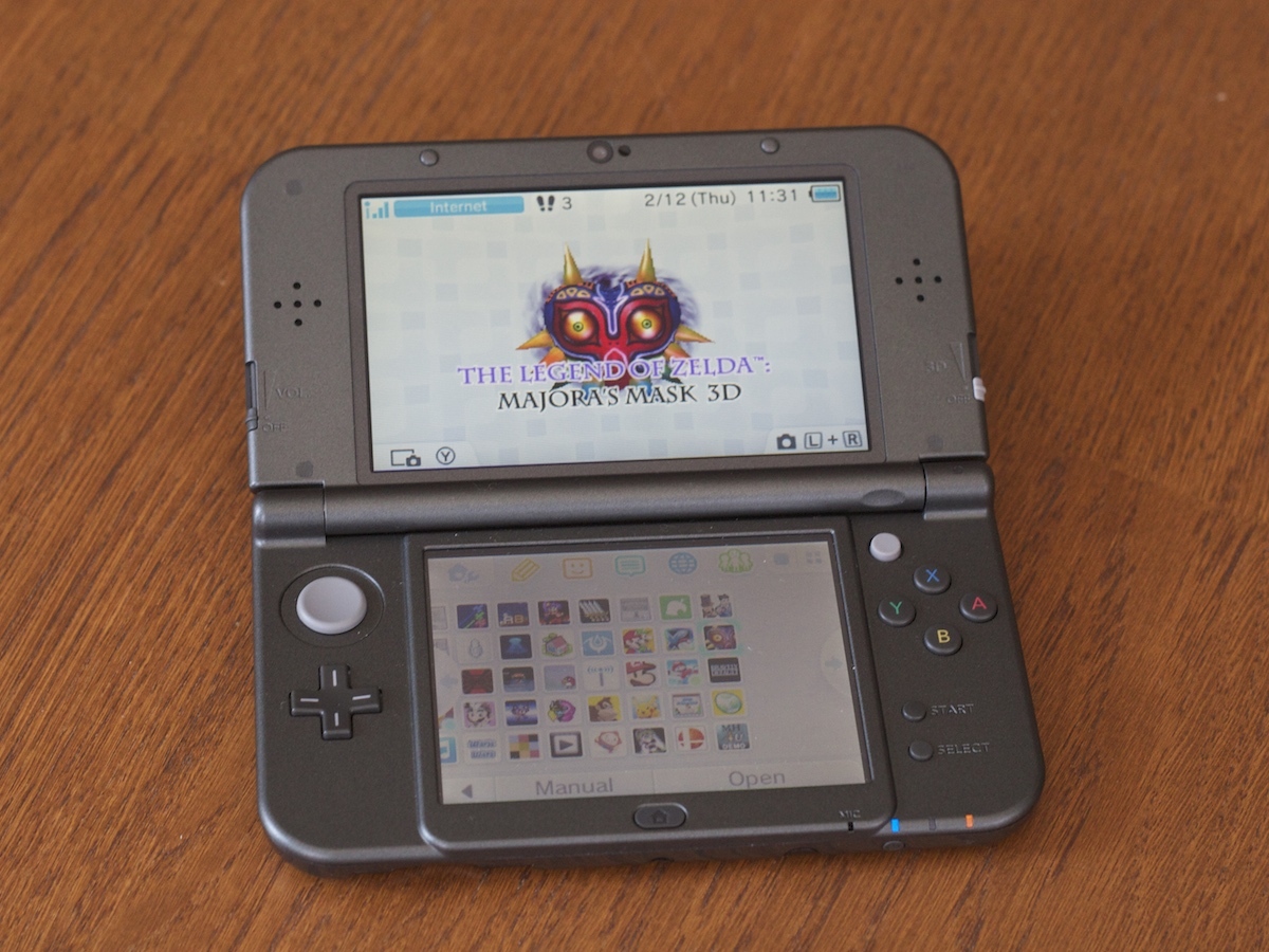 Nintendo 3DS XL Galaxy with Zelda Ocarina of Time and Screen