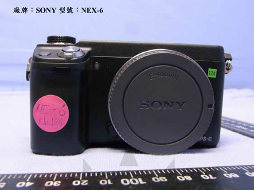 Sony NEX-5R and NEX-6 Wi-Fi cameras snapped in the wild