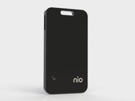 Bluenio’s 4mm-thin nio Card is your smartphone’s guardian angel