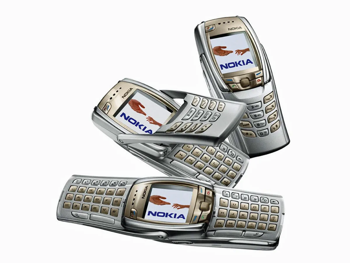 The Snake games for Nokia phones in the late 80s/early 00s was