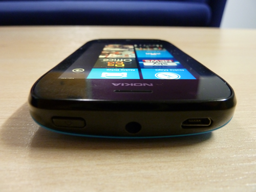 Nokia Lumia 710 – in use