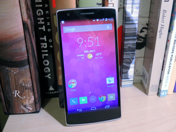 OnePlus might launch a smaller OnePlus Two as soon as mid next year