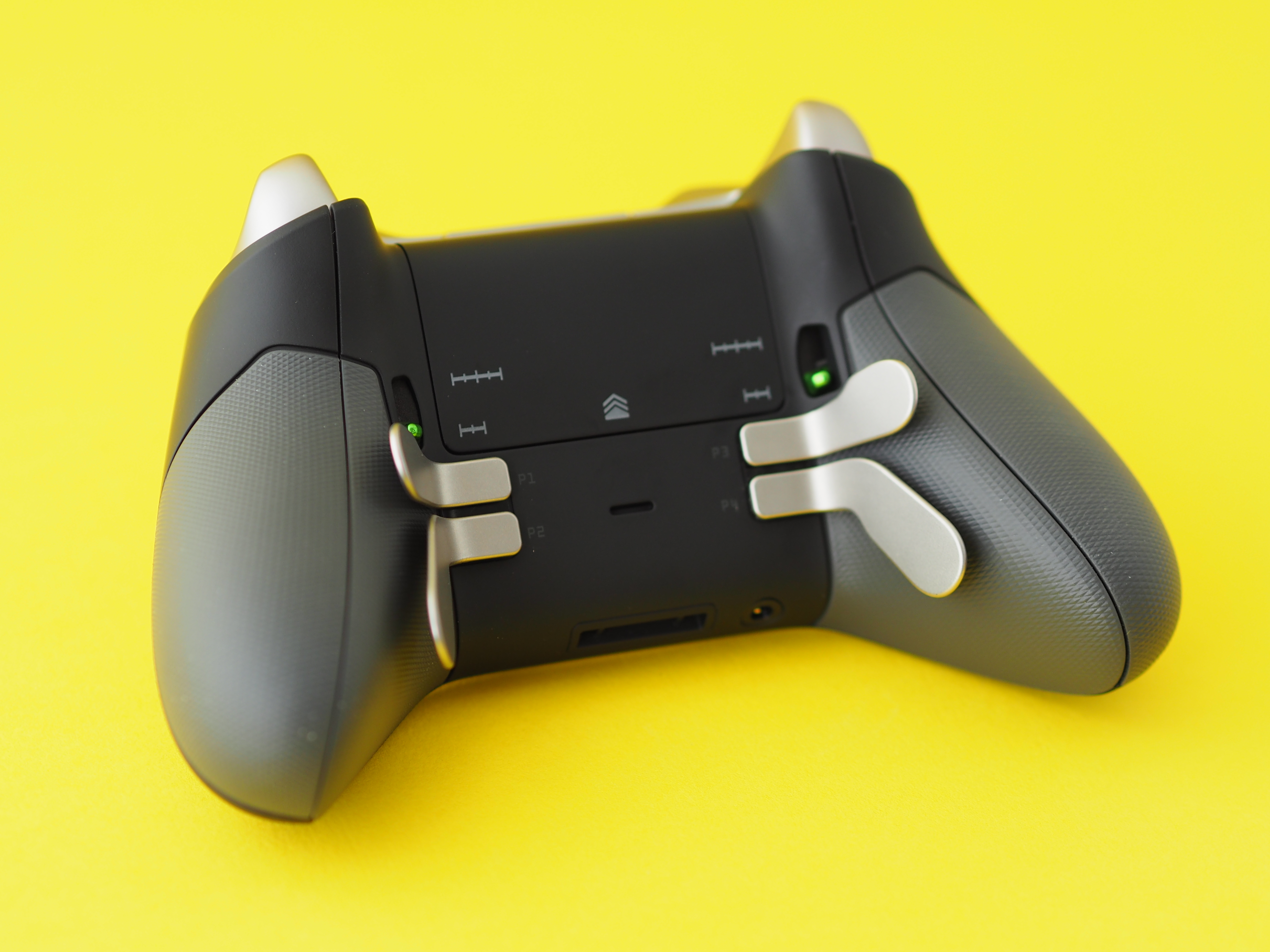 Putting PlayStation 4's elite controllers head-to-head - CNET