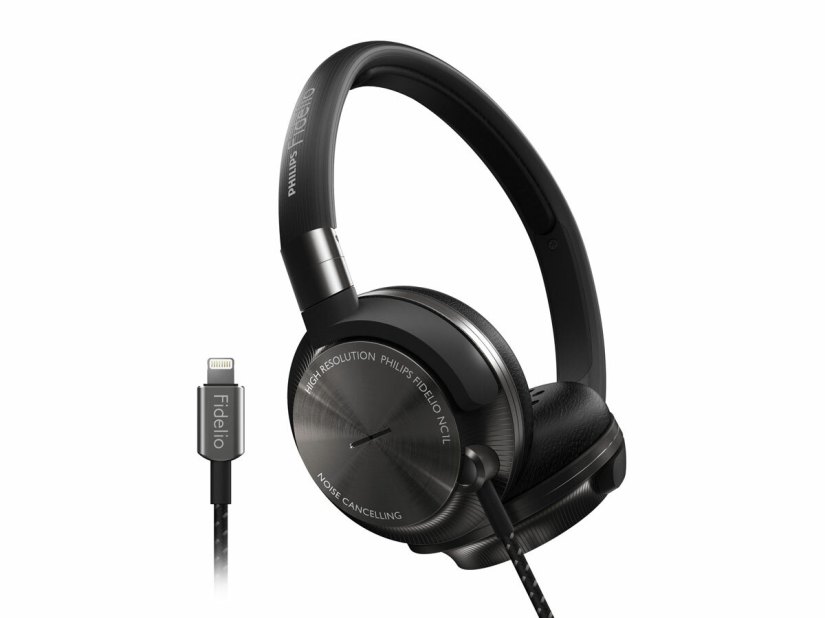 CES 2015: Philips new Lightning-compatible noise-cancelling headphones don’t need no stinkin’ battery