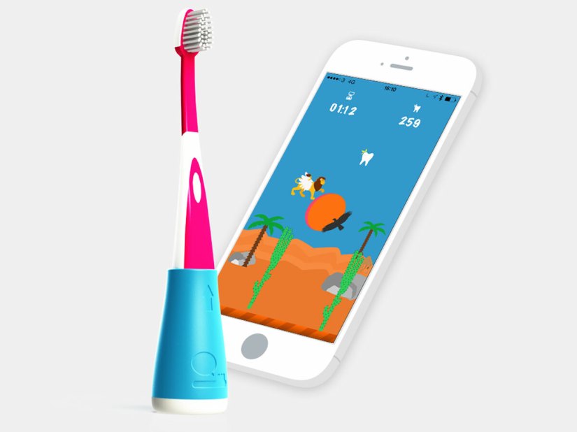 Playbrush dongle turns dental hygiene into a video game