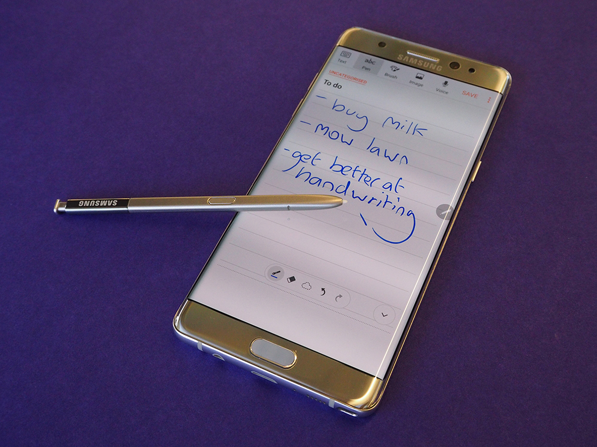 Emperrou? S-Pen do Galaxy Note 7 ainda retém falha de design