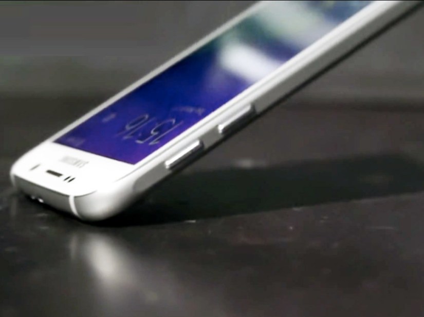 We found it extremely difficult to watch this Samsung Galaxy S6 and S6 Edge drop test video