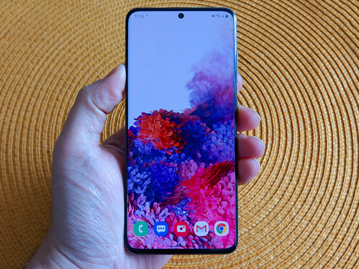 A 5G version of the smaller Samsung Galaxy Note 10 exists, but isn