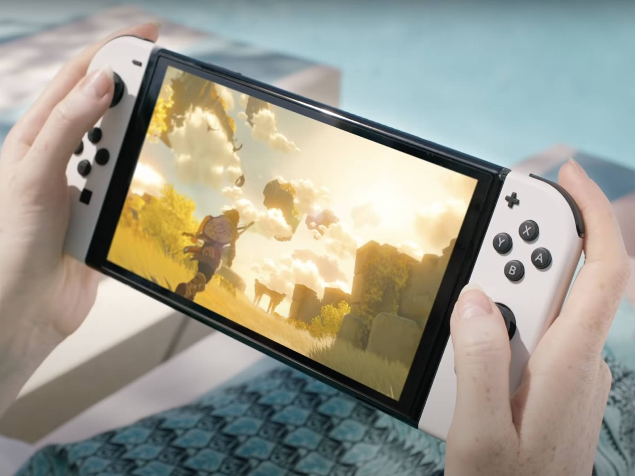 Nintendo Switch OLED vs normal Switch: what's the difference?