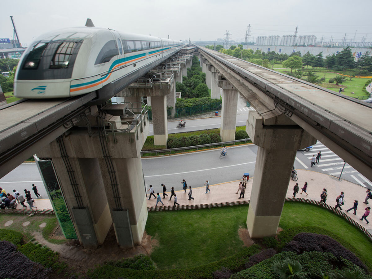 Maglev train