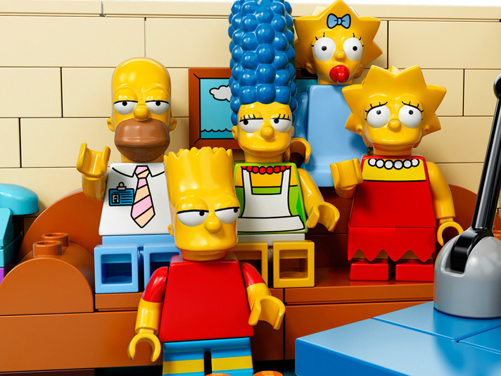 Lego announces £180 Simpsons house set