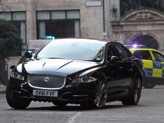 Jaguar XJ L – Skyfall