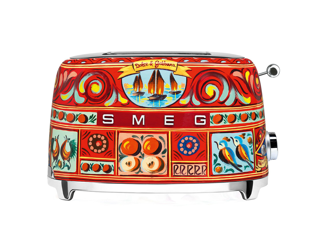 The browning beauty: Smeg Dolce & Gabbana 2-Slice 