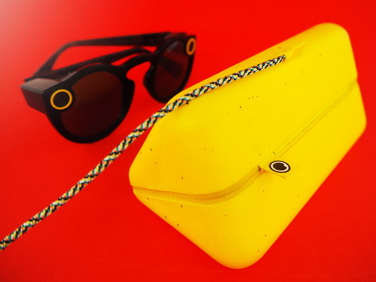 Snapchat Spectacles charging: the case of power