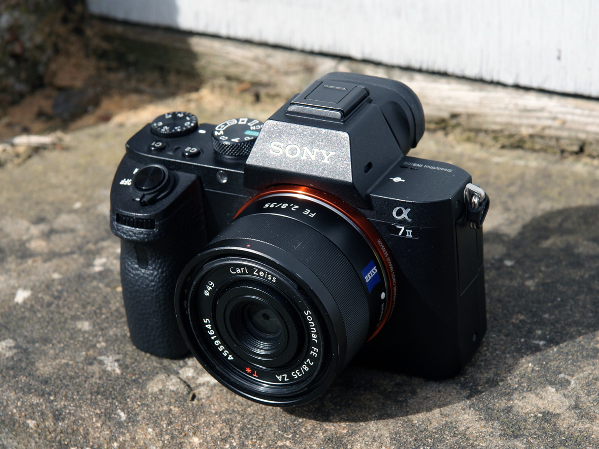 Sony A7 II Review - Camera Construction and Handling