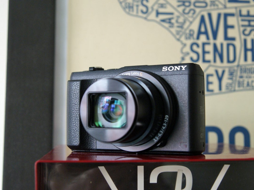 Reseña en video de la Cámara digital Sony Cyber-shot (DSC - HX300) 