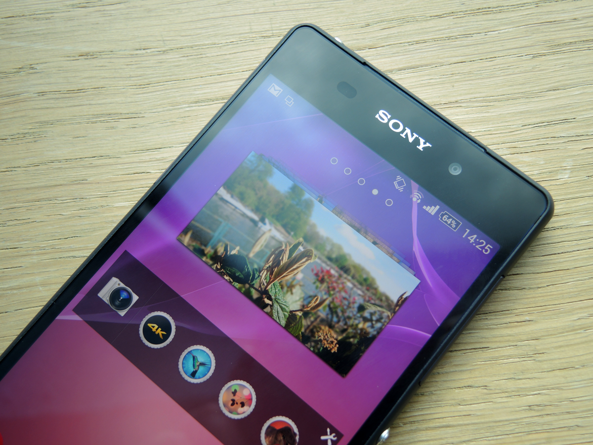 Which smartphone? HTC One (M8) vs Sony Xperia Z2