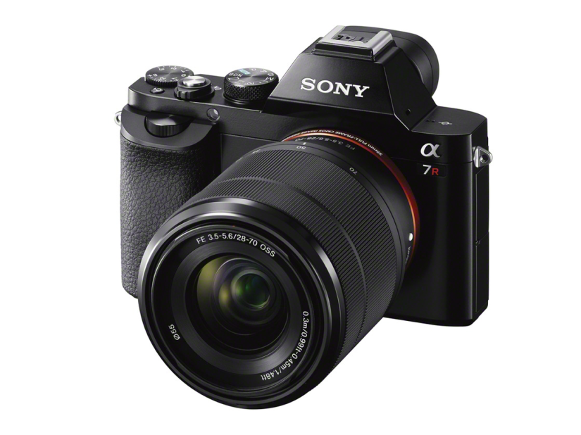 Sony’s a7r packs a full-frame sensor into a teeny interchangeable lens camera