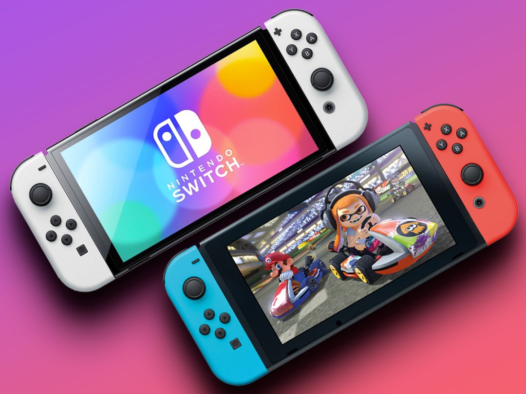 Nintendo Switch vs OLED side by side