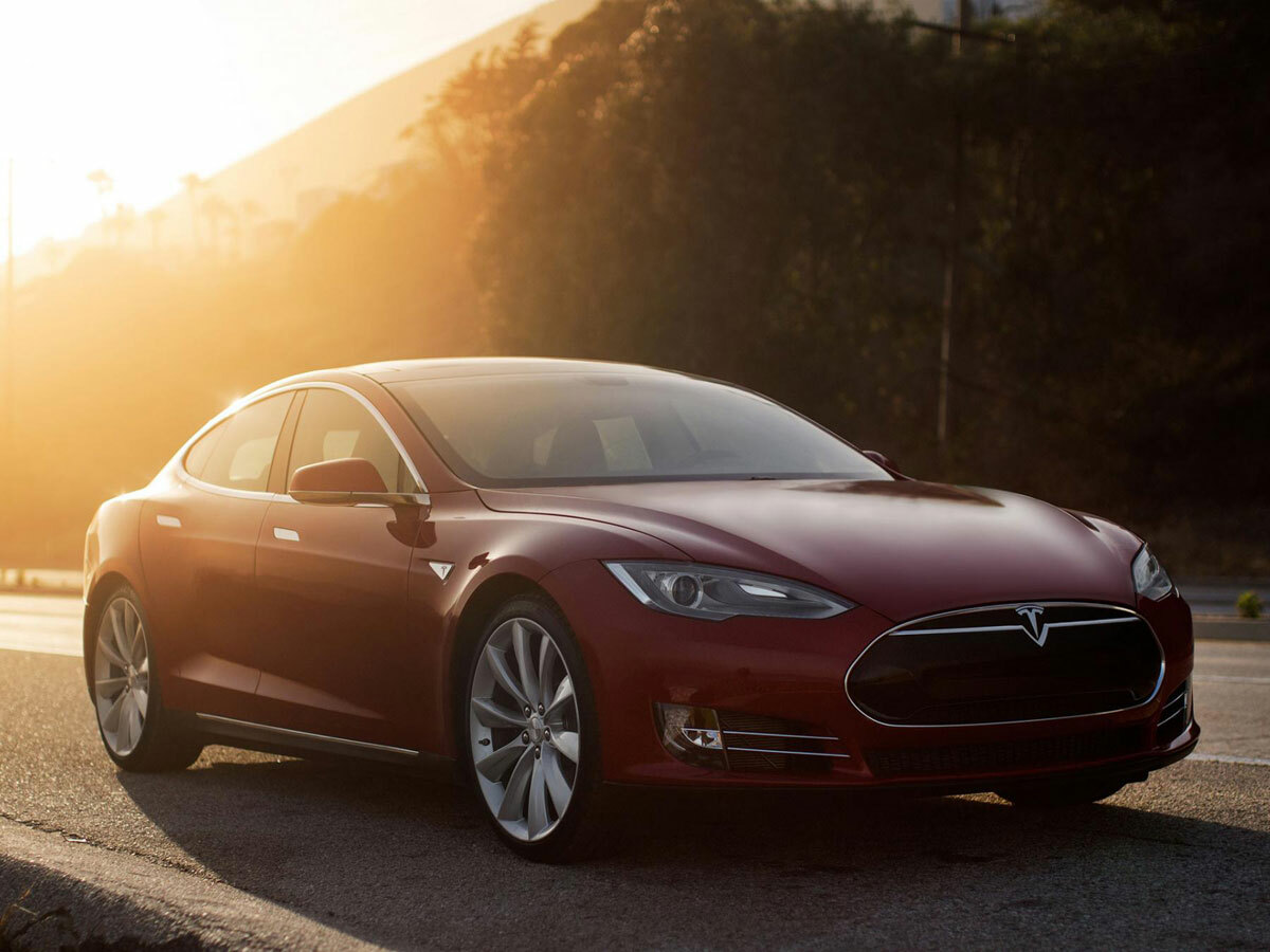 Tesla Model S Performance Plus to get you 300 miles on a single charge