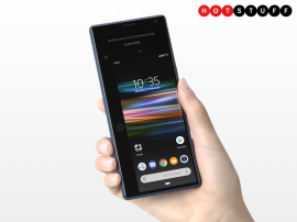 Sony’s new 21:9 uber-wide Xperia 10 is a multi-tasking miracle