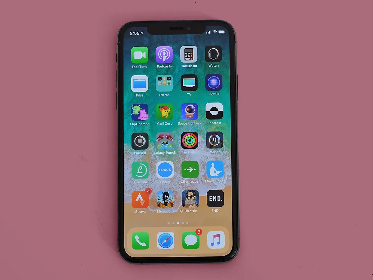 20) iPhone XS (2018)