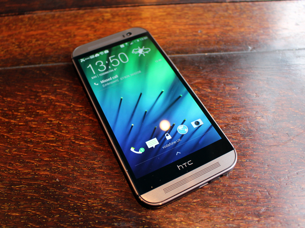 Samsung Galaxy S5 vs HTC One (M8)